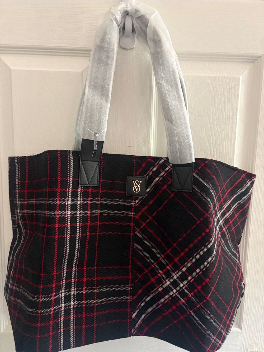 BNWT Victoria’s Secret Black Plaid Tote Bag with Red & White Accents